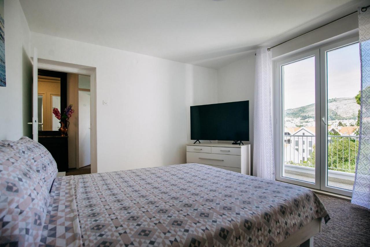 Sunnynest Apartment - 3Br Apt With Free Parking & Wi-Fi, Close To Lapad Bay Beach Dubrovnik Exteriör bild