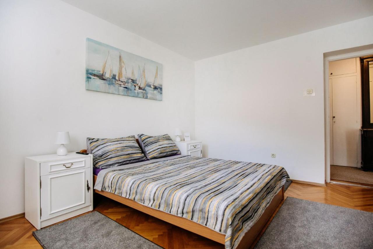 Sunnynest Apartment - 3Br Apt With Free Parking & Wi-Fi, Close To Lapad Bay Beach Dubrovnik Exteriör bild